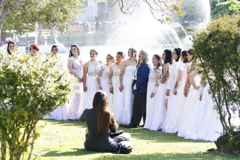 Casamento comunitário (Jornal Do Momento)