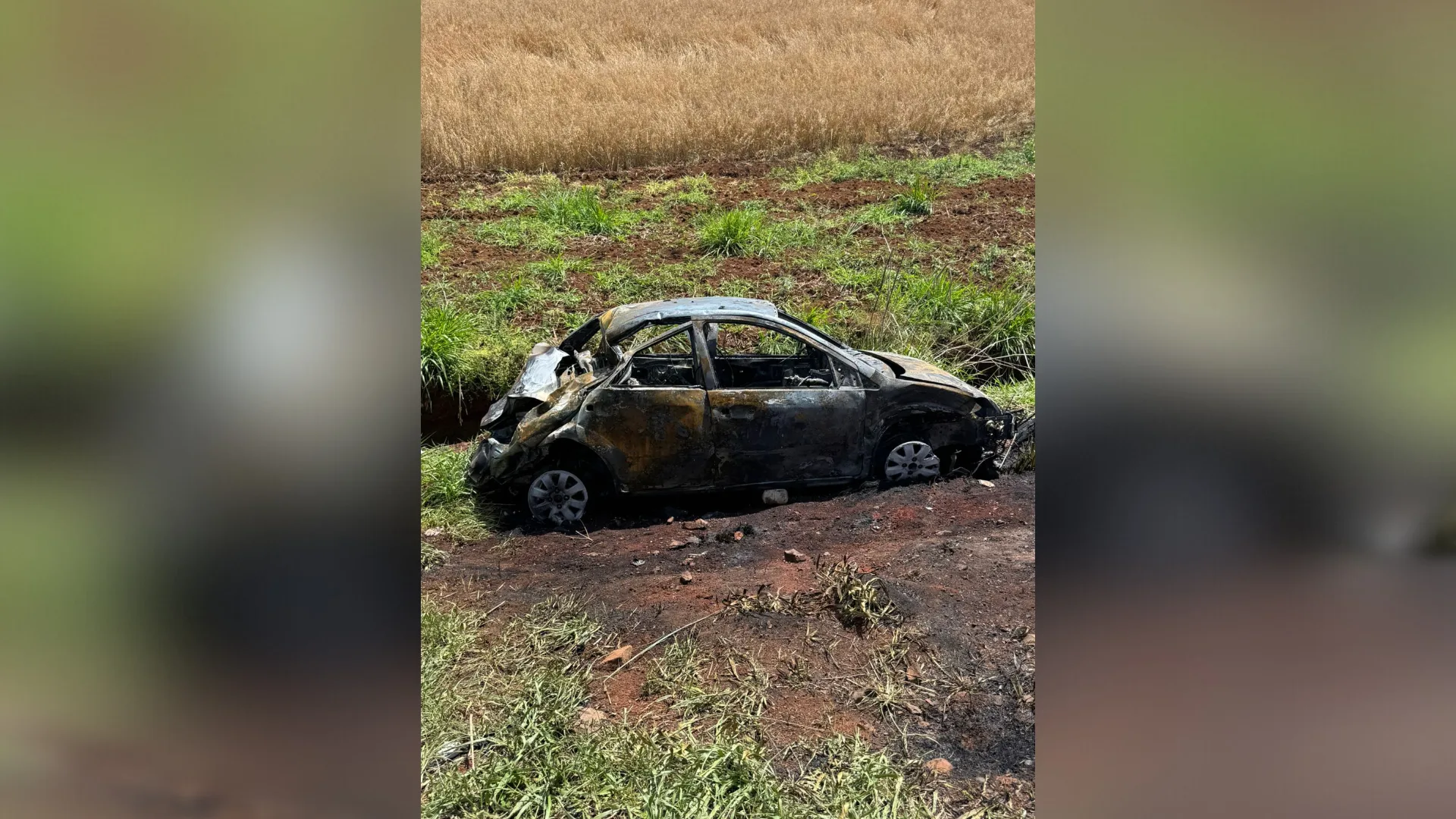 Saida-de-pista-seguida-de-incendio-deixa-dois-mortos-na-SC-480-1