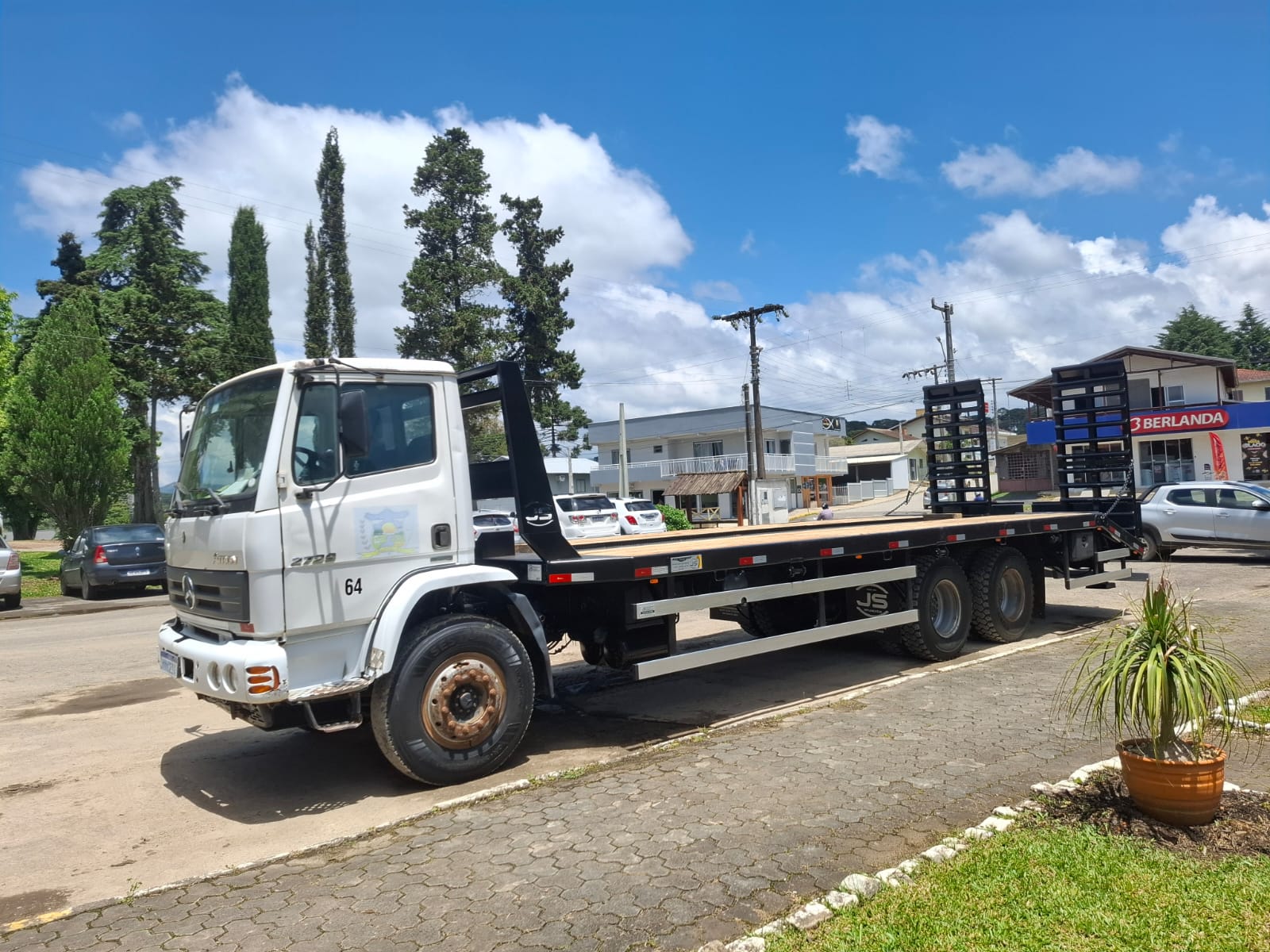 WhatsApp Image 2025-11-04 at 13.24.55