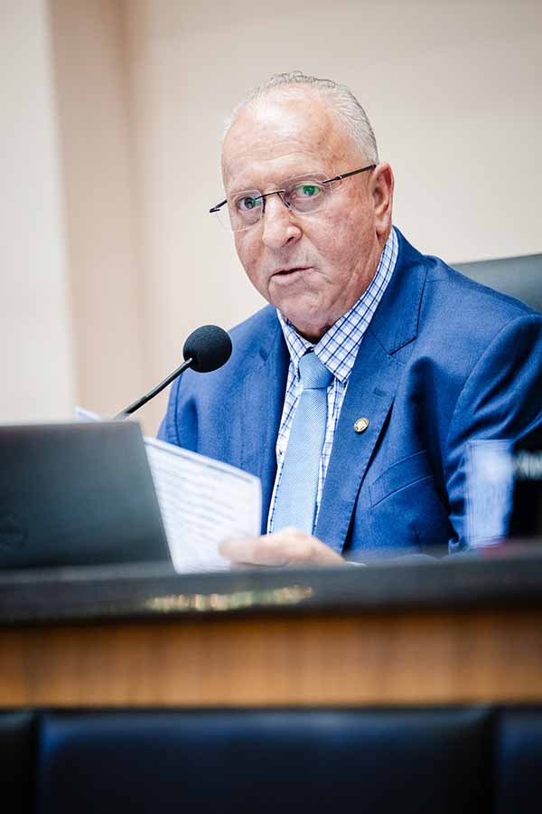 Aprovado projeto que autoriza o Estado a contratar leitos de UTI para uso emergencial