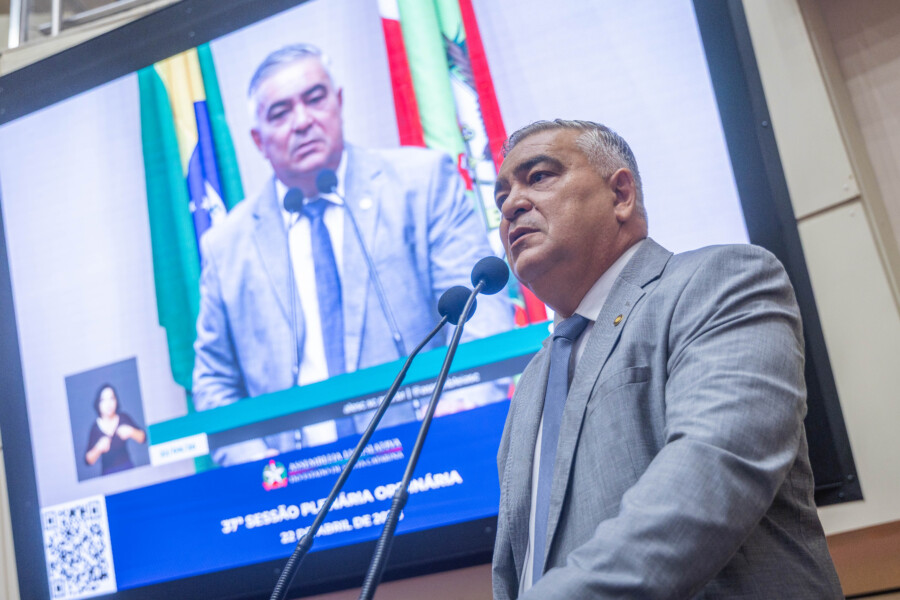 220402026_Sessao_Plenaria_LGD-12-900x600